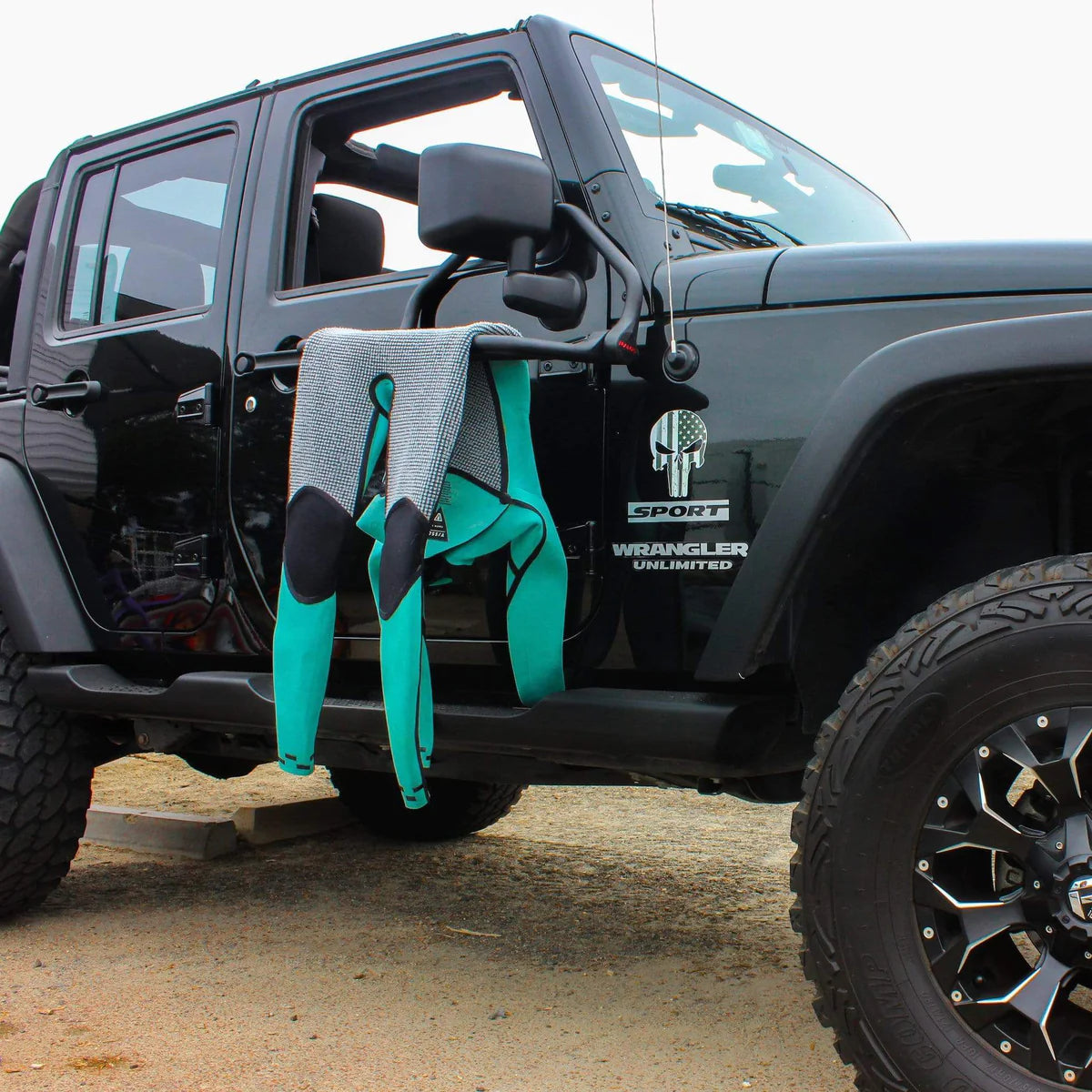 Malo’o Wetsuit Drying Rack - Black