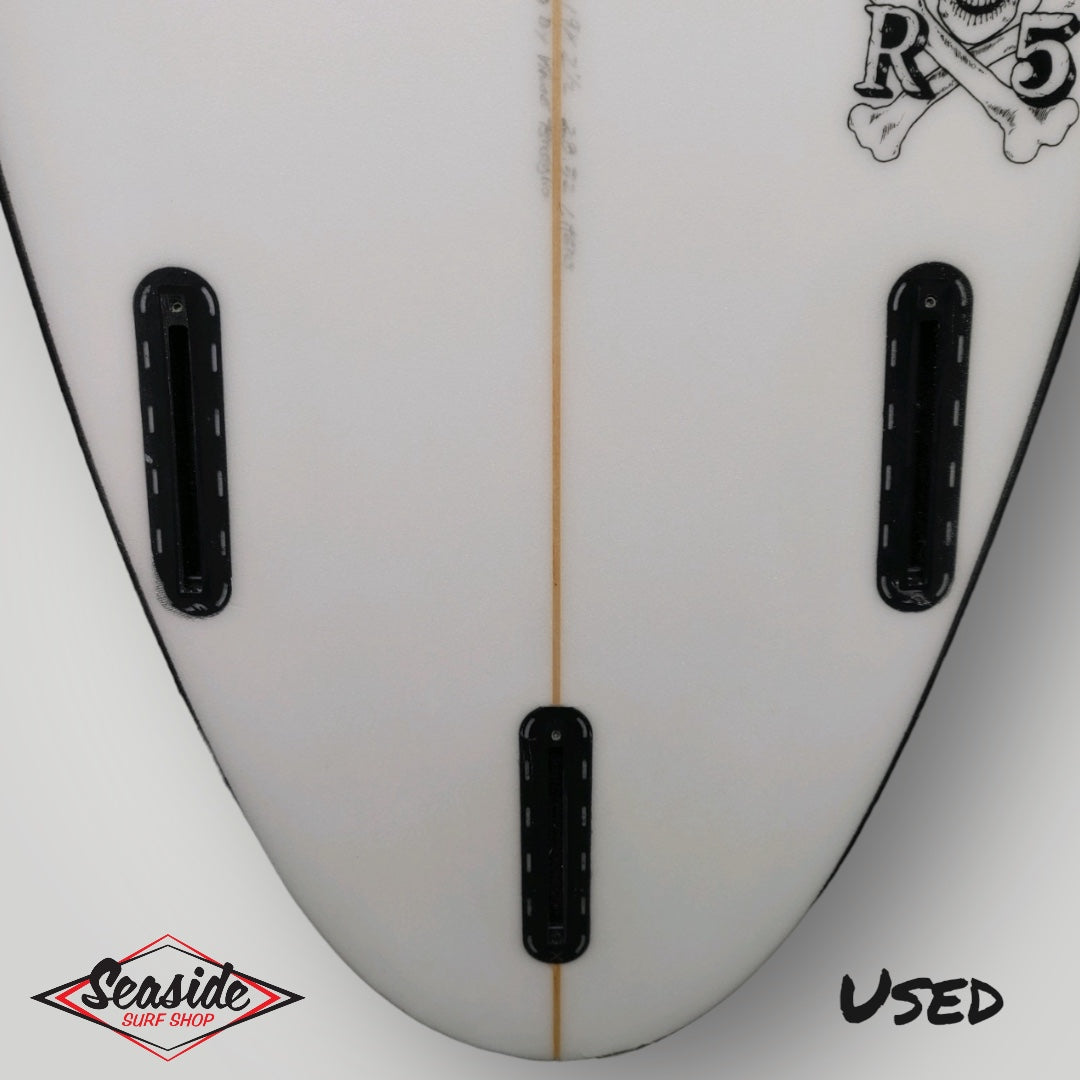 USED Dylan Surfboards - 5&