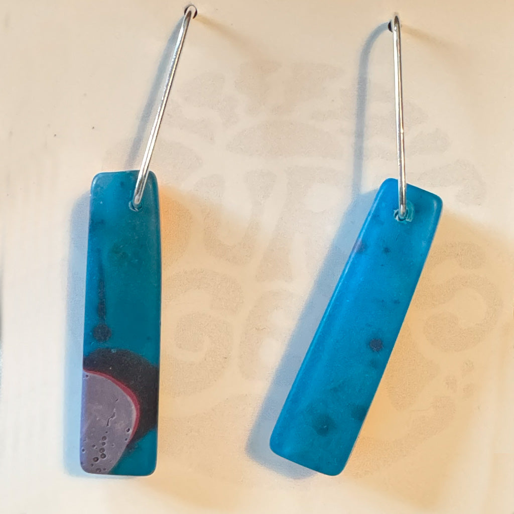 Surf Gems Sustainable Earrings - Purple/Orange/Blue